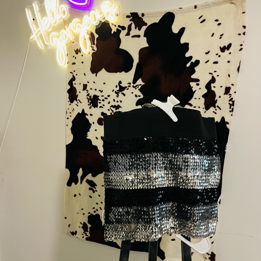 Love Culture Black and Silver Sequin Pencil Skirt